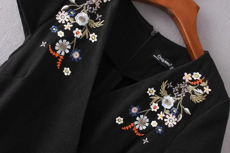 VOGUE! Новые женские черные шорты с цветочной вышивкой комбинезон для подвижных игр