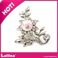 elegant flower rhinestone brooch pearl sunflower pin for lady clothing decoration women gift