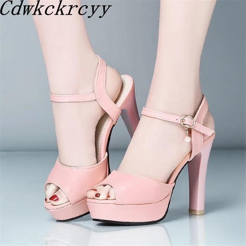 Сандалии женские с открытым носком модные босоножки в европейском и