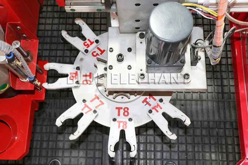 1530 ATC деревообрабатывающий фрезерный станок с ЧПУ для резки древесины |