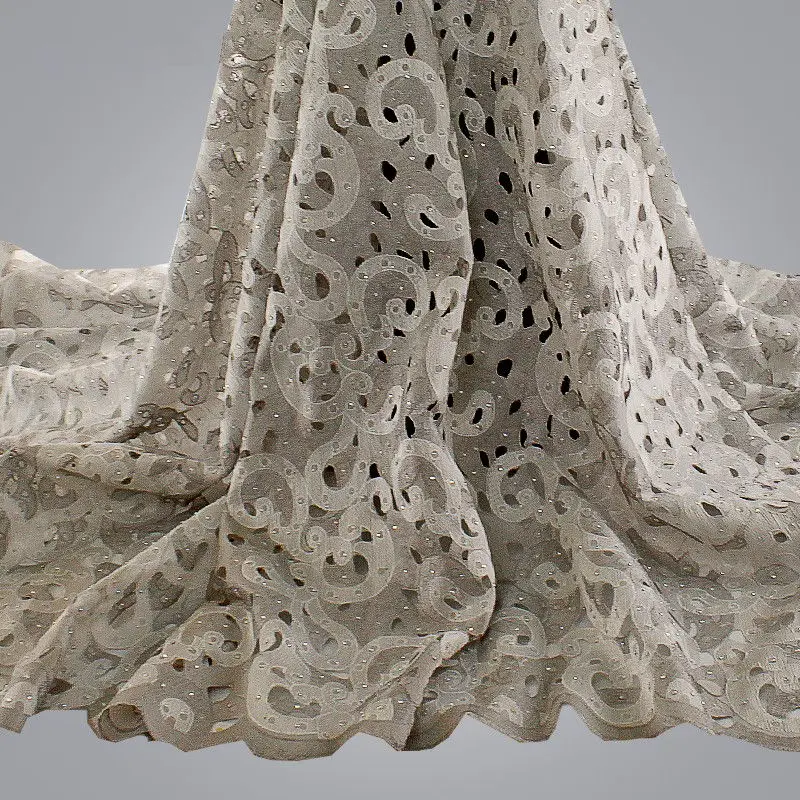 2018 Новое поступление Высококачественная швейцарская вуаль кружевная ткань в