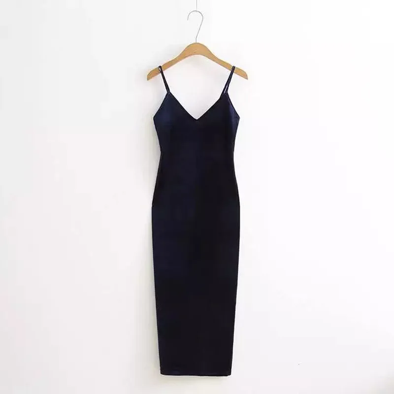 Женское короткое бархатное платье комбинация с разрезами по бокам весенне