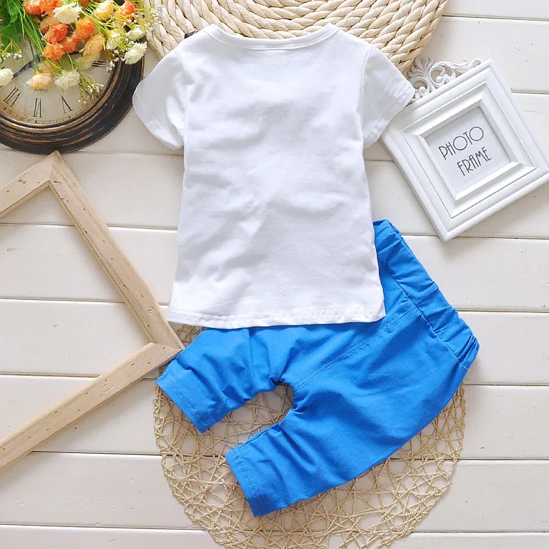Модная Детская летняя одежда из 2 предметов с фальш-вставкой комплект футболкой