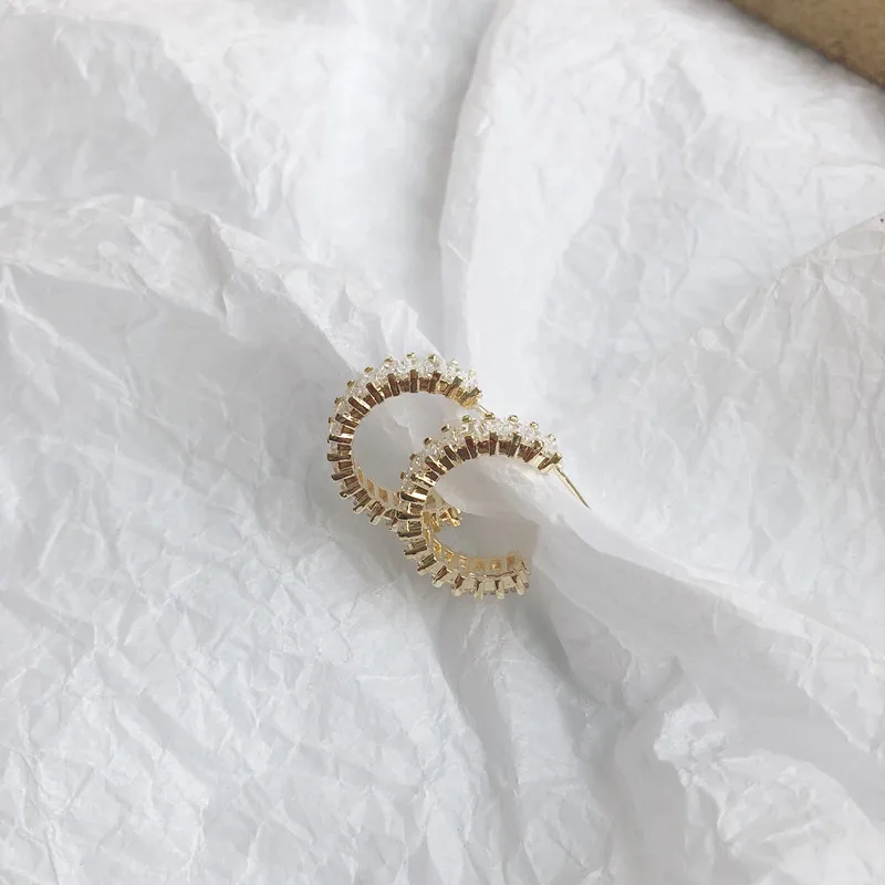 Роскошный классический золотой Цвет с цельными круглыми кристаллами