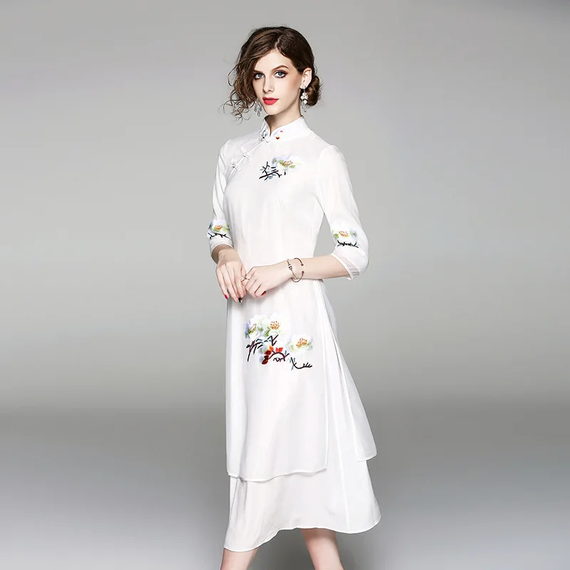 Cheongsam платье с вышивкой Элегантные Высокое качество Элегантный три четверти