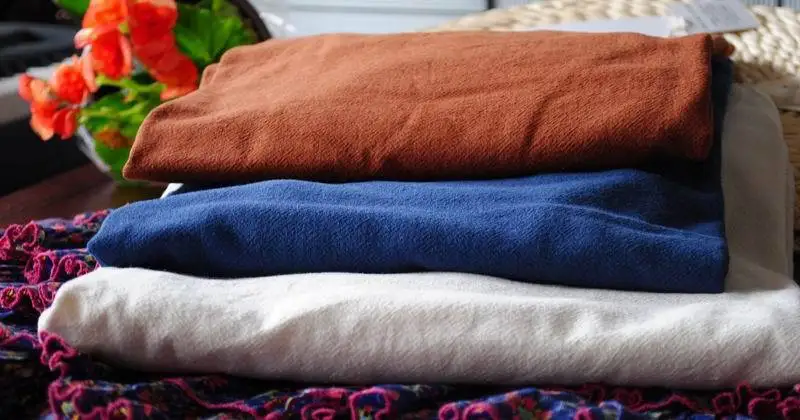 Асимметричная 2017 Осенняя Базовая свободная футболка с круглым вырезом короткая