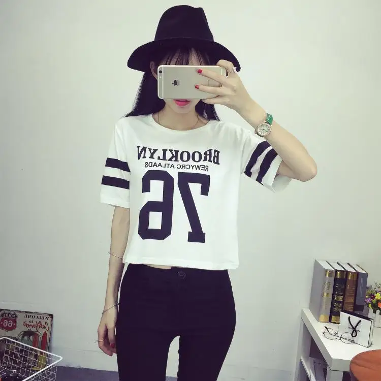 Женская футболка с коротким рукавом круглым вырезом и надписью | одежда