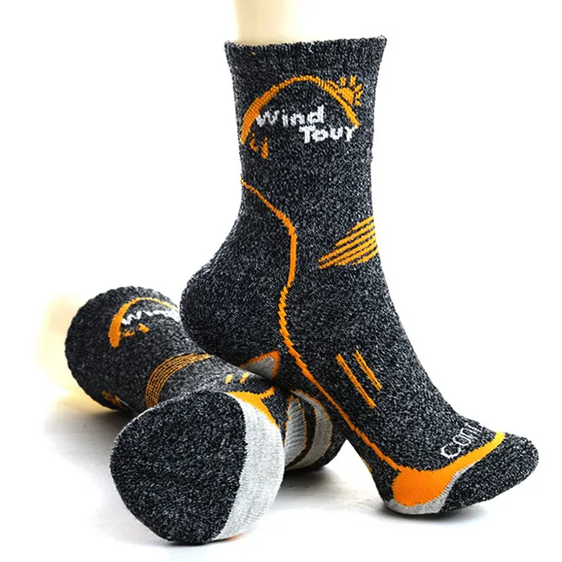

2016 Brand Coolmax Outdoor Socks Men Quick Dry Socks Outdoor Sport Outdoor Climbing Breathable Odor-proof Antibacterial Socks