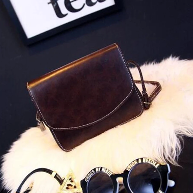 

1Pcs retro mini packet new fashion casual stereotypes oil leather bag