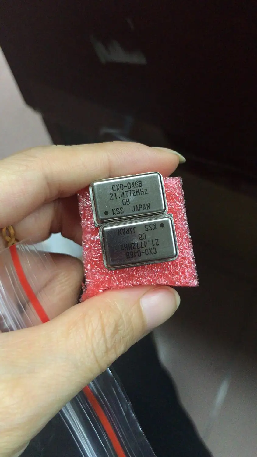 2 шт Прямоугольные для активного отдыха с украшением в виде кристаллов OSC 21 47727 МГц