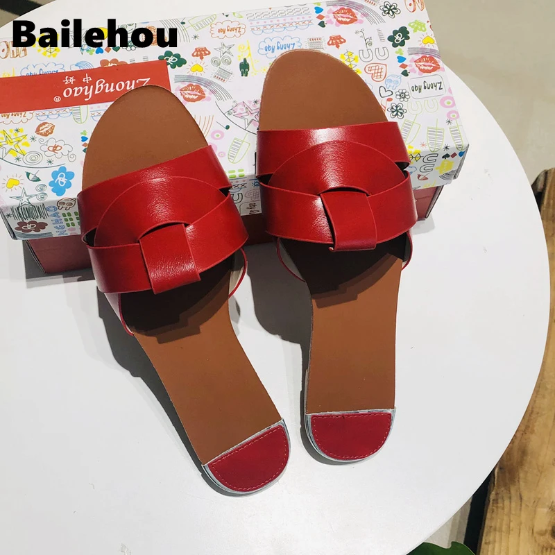 Женские летние шлепанцы Bailehou леопардовые на плоской подошве с круглым носком в