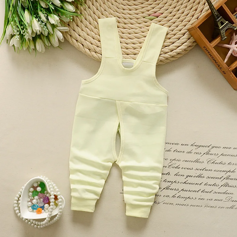 Весенние комбинезоны для новорожденных, детские штаны с открытым шаговым швом для мальчиков и девочек, комбинезон на лямках с рисунком, милая детская одежда