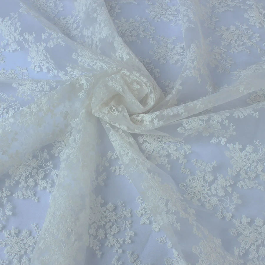 Винтажный кружевной наряд из органзы с цветочной вышивкой сделай сам