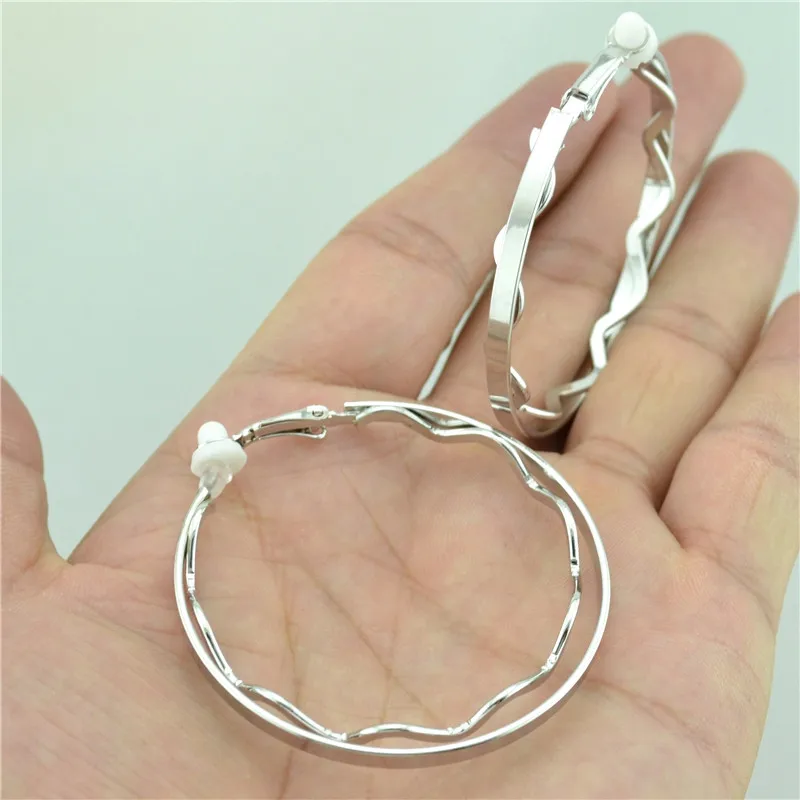 Серьги для женщин, большие круглые клипсы для ушей, кольца без пирсинга, Модные женские ювелирные изделия, брендовые, золотые, серебряные, двухслойные - Окраска металла: silver clip 5cm