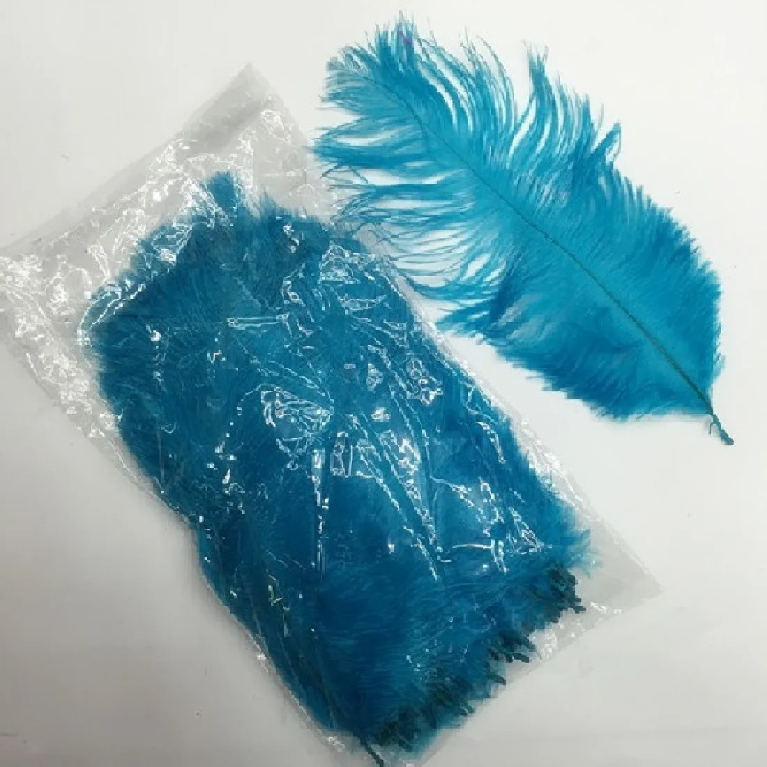 Высокое качество красивые разноцветные 10 шт страусиные перья 15 20 см свадебные