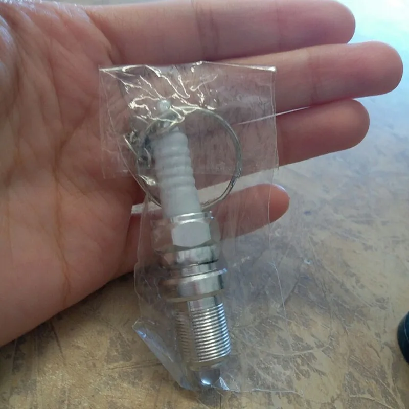 Автомобильный брелок Креативный светодиодный Свеча зажигания кольцо для ключей