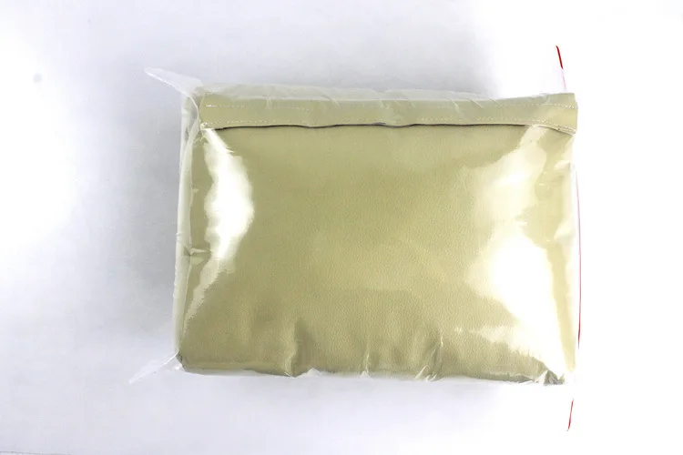 Новорожденный спящий позирующий погремушка студийный размер и подушка с