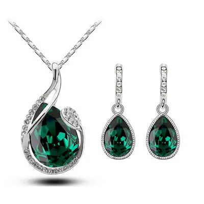 Комплект из колье и серёг с кристаллами | Украшения аксессуары