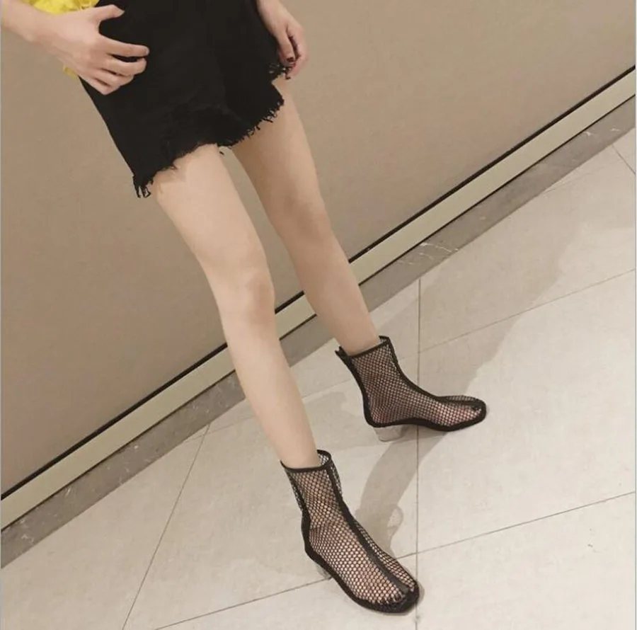 Босоножки женские прозрачные на высоком каблуке пикантные модные удобные