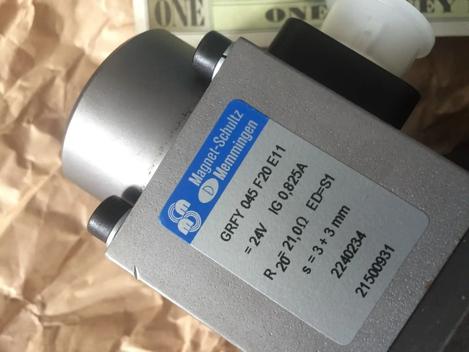 GRFY 045 F20 E11 = 24 V IG 0.825A R20 21 0 Ω ED S1 S 3 + мм | Краны