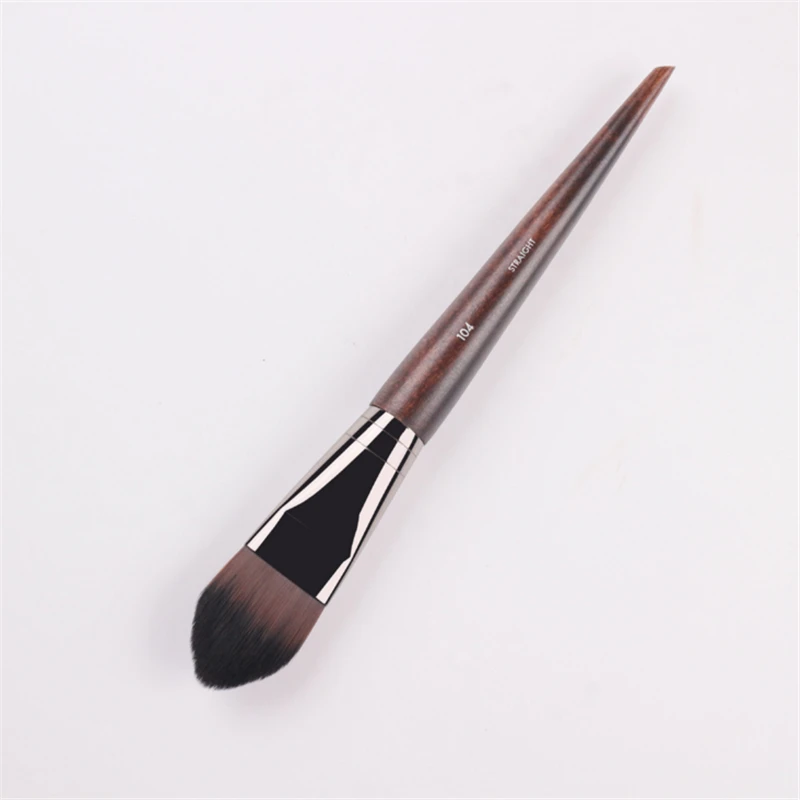 

Small Foundation Brush #104 Natural Wood Handle Straight Wavy Tip Head Flat Mask Brush Liquid Foundation BB Cream Cosmetic Brush