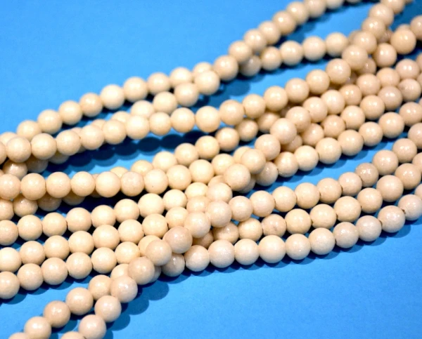 Натуральные камни 4 мм кремовый речной камень круглые бусины полная прядь |