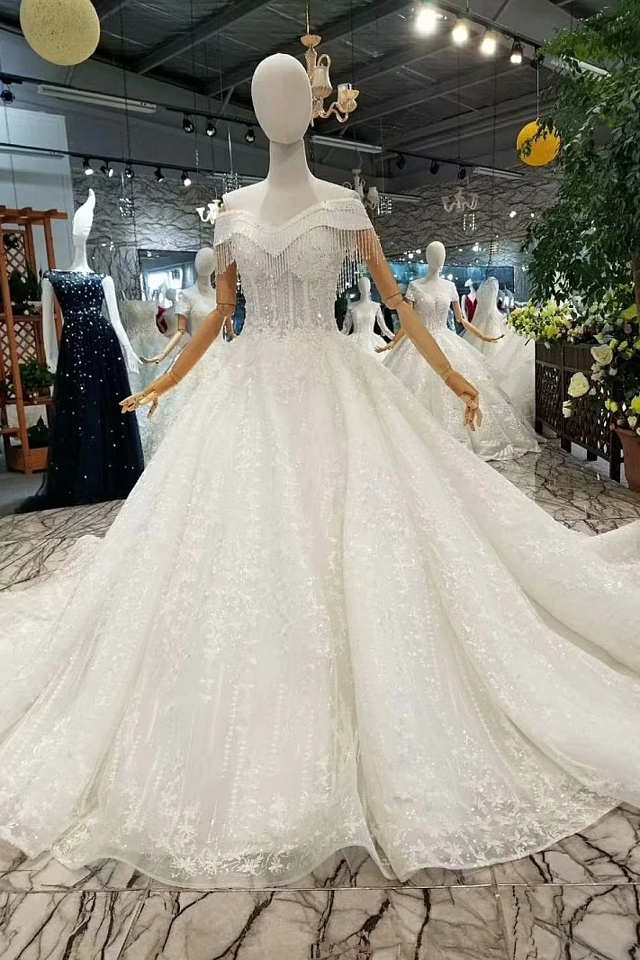 Бальные платья из блестящей ткани свадебные 2018 кружевные камни с открытыми