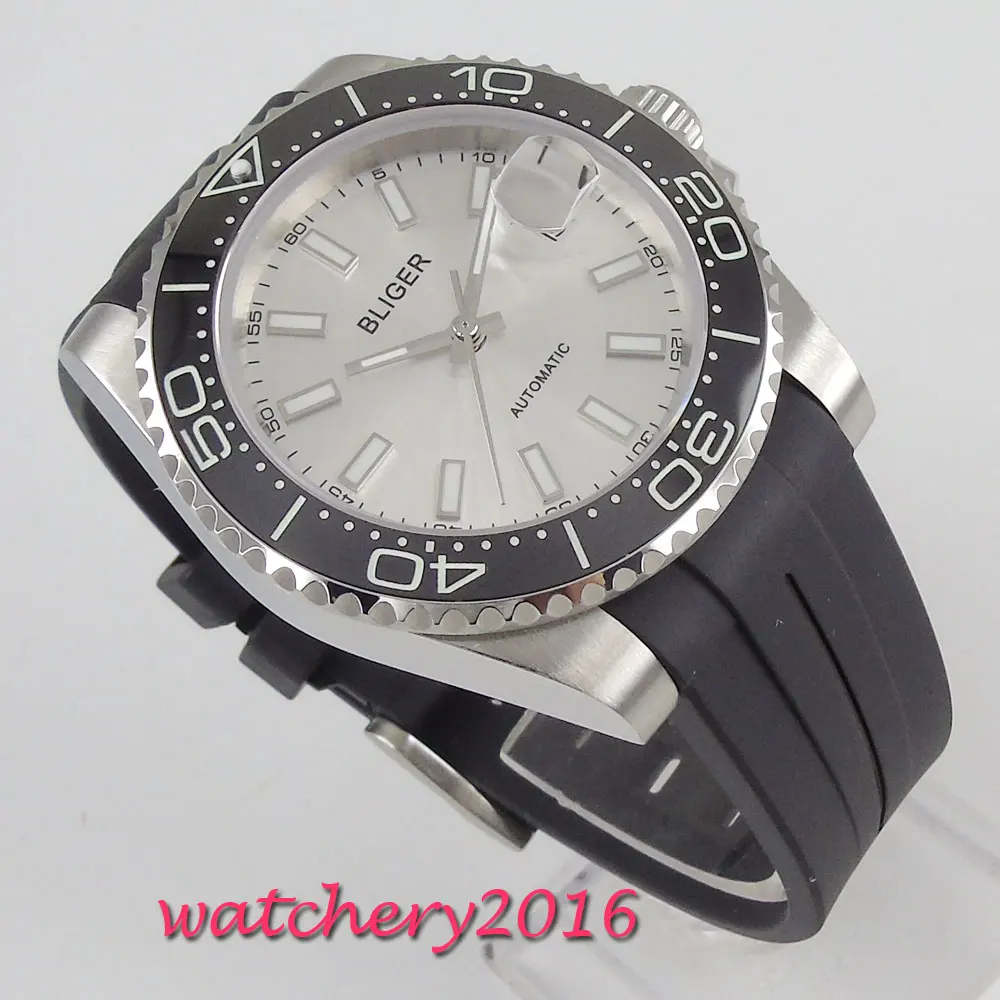 Мужские наручные часы спортивные аналоговые из нержавеющей стали с резиновым