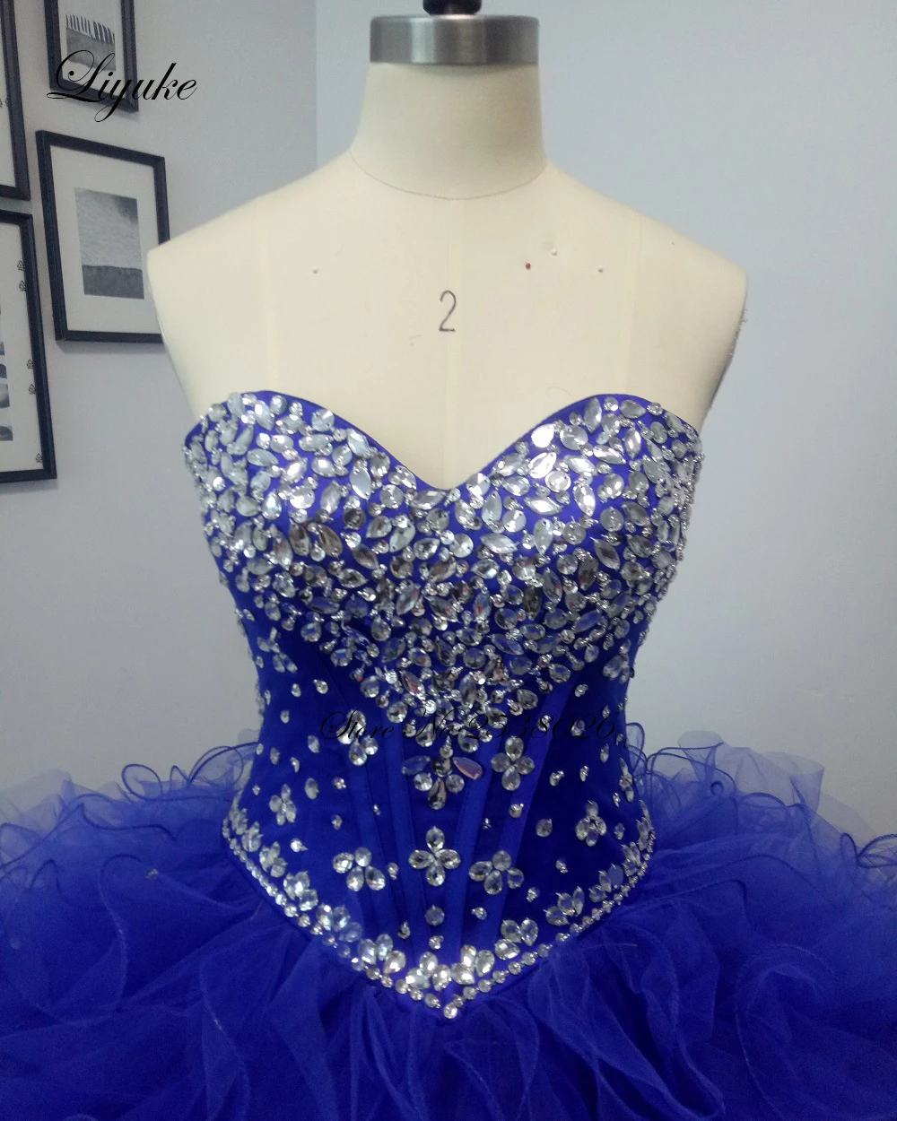 Фото Liyuke очаровательное бальное платье без бретелек на заказ, платья Quinceanera со стразами и кристаллами сзади на шнуровке №2
