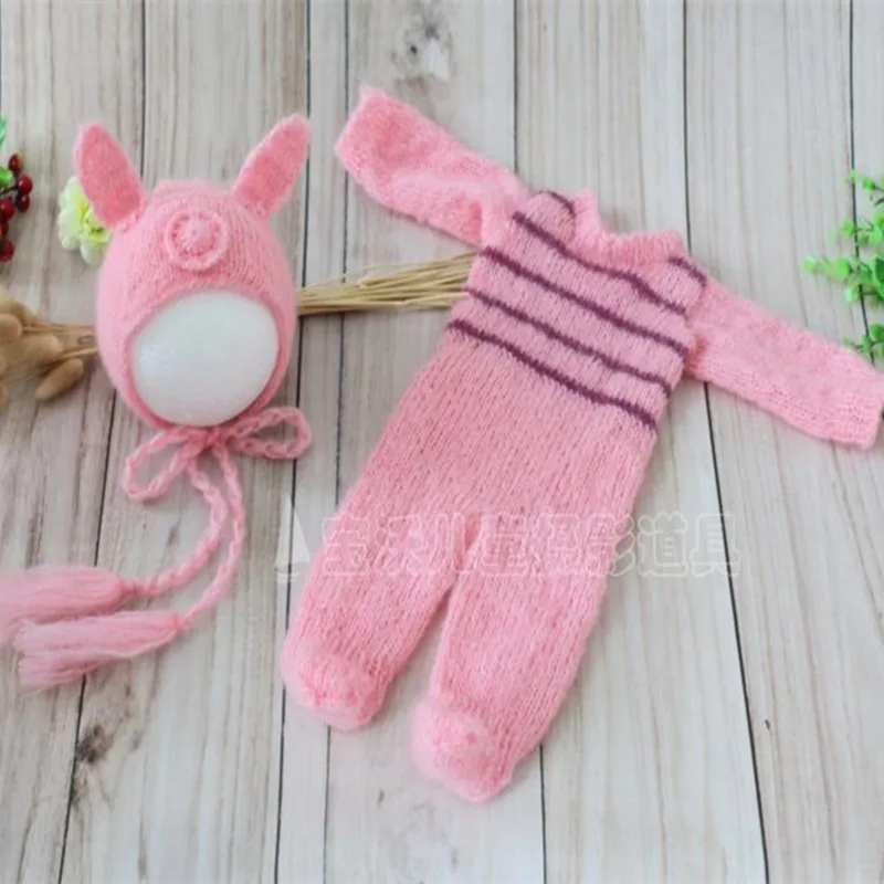 

Vintage Baby Girl Clothes Santa Suit Knitted Newborn Footed Romper Bonnet Set Soft Baby Bodysuit Newborn Hat Outfit Photo Prop