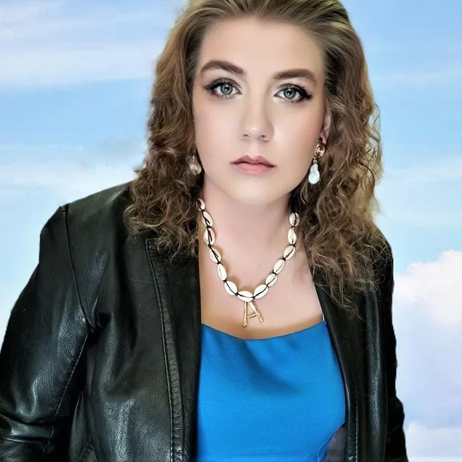 

F.J4Z Hot Bamboo Letter Necklace Golden Alloy A-Z Initials Pendant Necklace Lady Seashell Choker Necklaces collar inicial letra