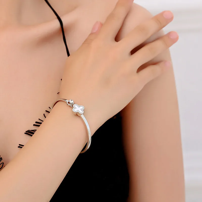 Четырехлистный браслет клевера lucky grass. Ювелирные изделия и аксессуары модный |