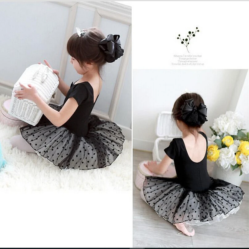 Детское облегающее балетное платье в горошек черного и розового цвета для