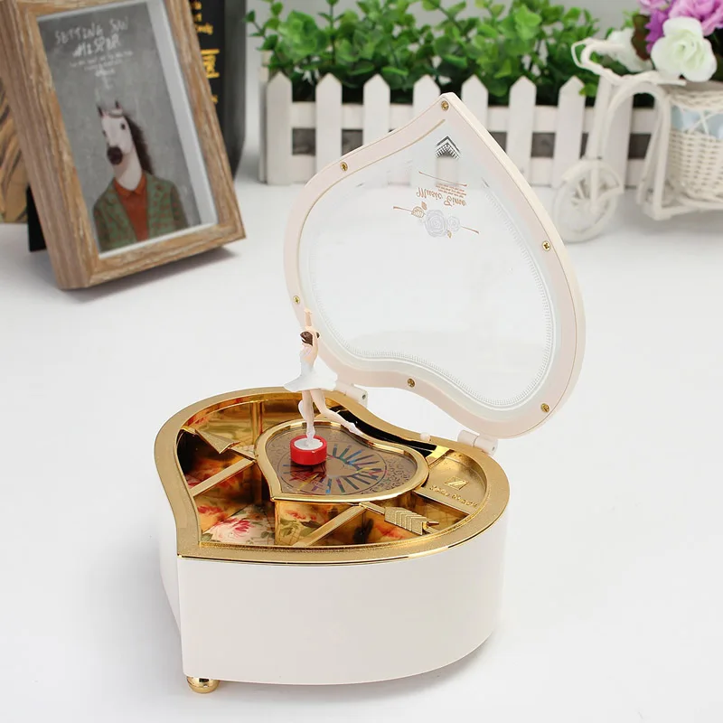 Музыкальная шкатулка для украшений в форме сердца Танцующая балерина подарок