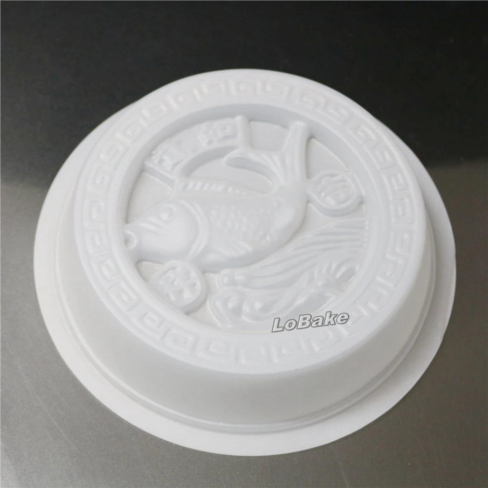 Большая форма чаши с рыбой и надписью JI XIANG RU YI shape PP пластиковая полупрозрачная