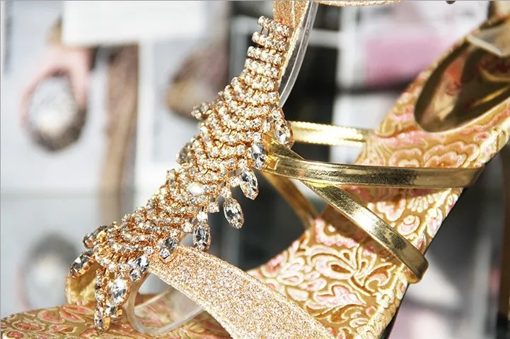 Летние босоножки золотистые блестящие свадебные модельные туфли для невесты