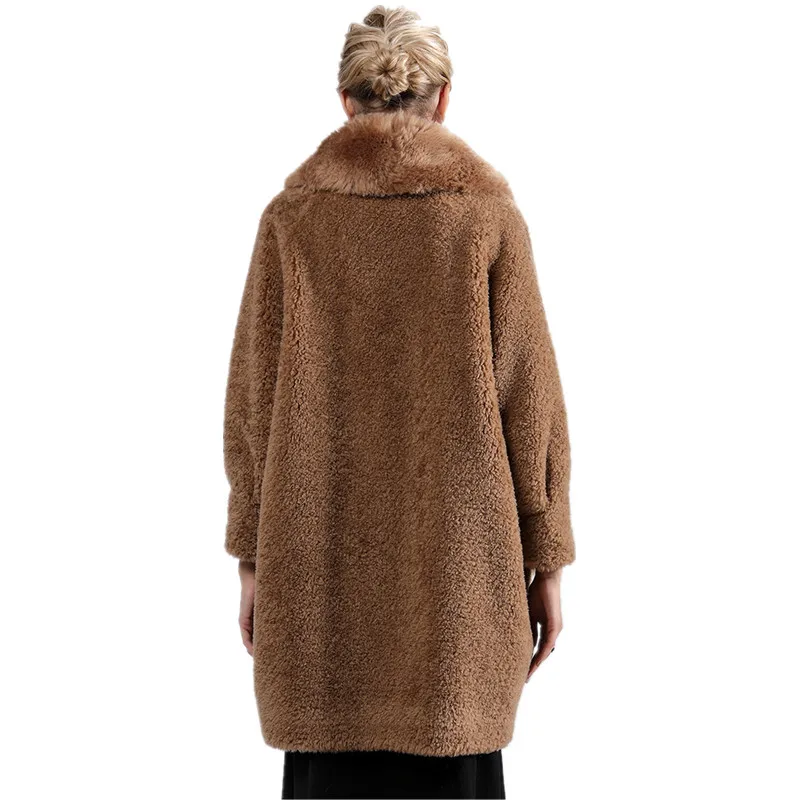 2018 новые женские зимние кожаные пальто мода ягненка Мех животных волос один