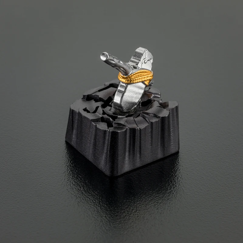 Прозрачная металлическая клавиатура с отсеиваемыми магнитными камнями и