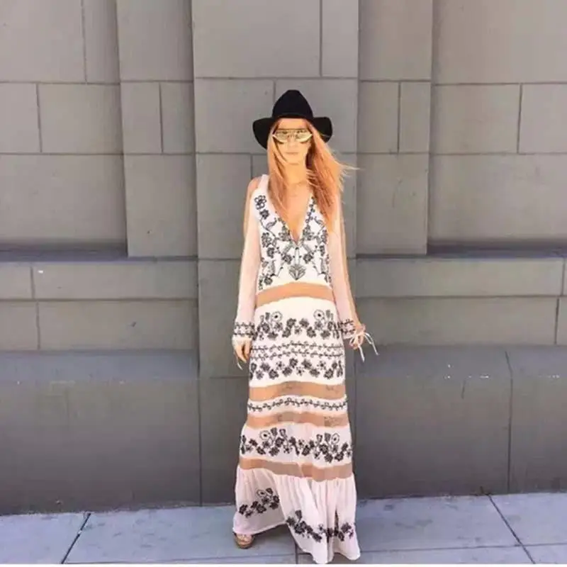 Шифоновое платье с V-образным вырезом и принтом | Женская одежда