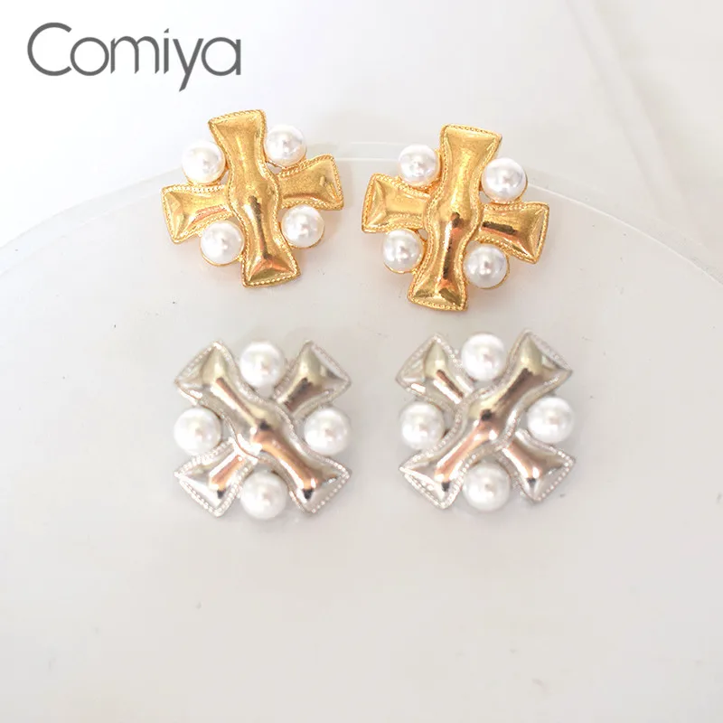 Женские серьги гвоздики Comiya из акрилового жемчуга с крестом золотого и