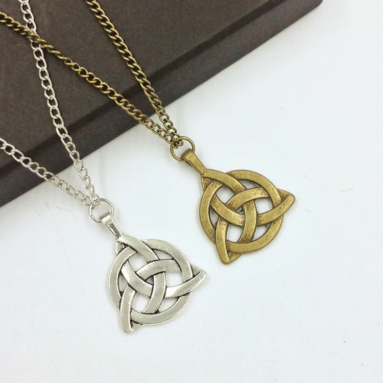 Новинка 2017 года модное колье ошейник из сплава в стиле ретро с треугольным