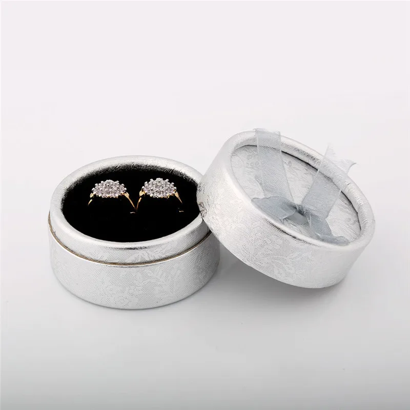 Женские серьги-кольца GULICX маленькие серьги золотистого цвета с белыми цветами и