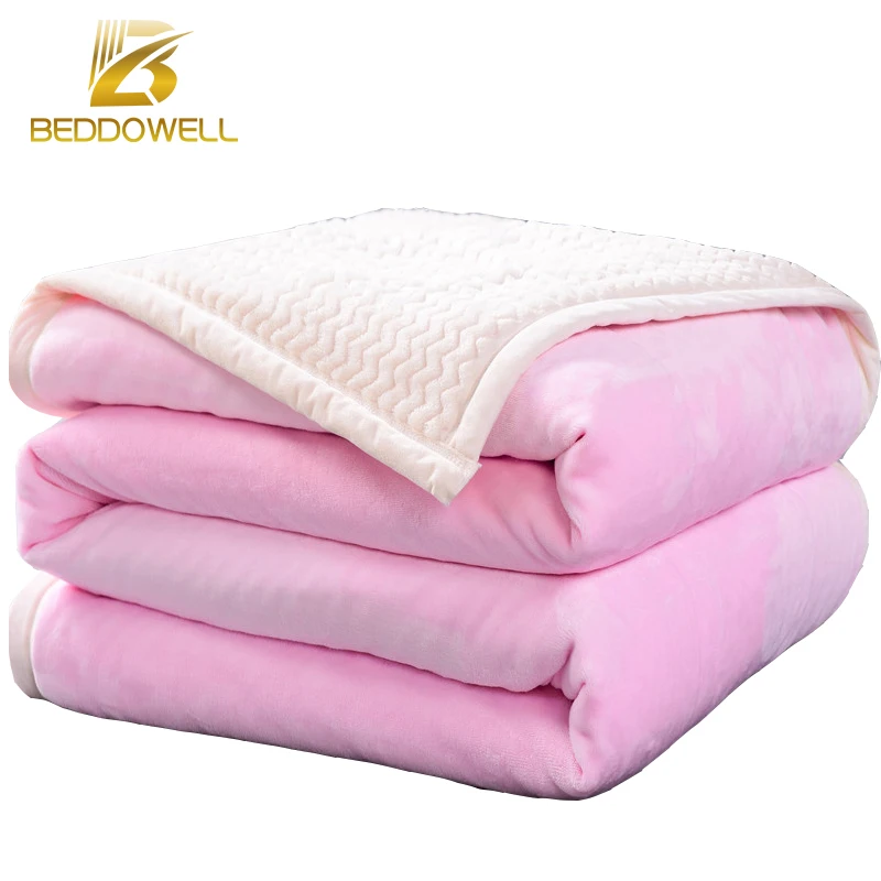 Одеяло в японском стиле с двумя линиями однотонное розовое Норковое одеяло из мягкого флиса искусственным