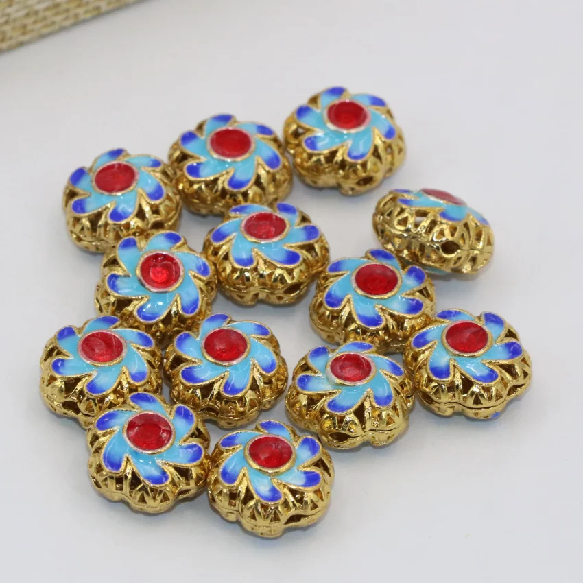 5 шт. опт 13 мм резные цветы золотистого цвета аксессуары из эмали круглые шарики