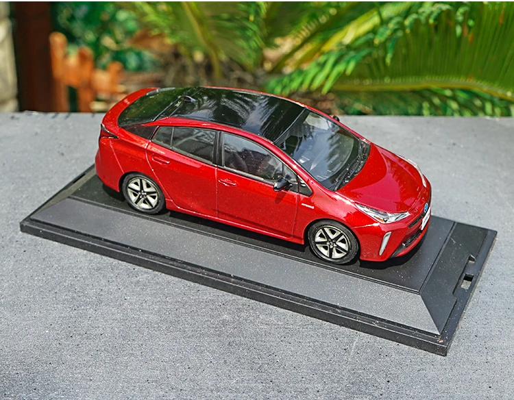 Оригинальная фабричная 1:30 TOYOTA PRIUS PHV игрушечная машинка из сплава, игрушки для детей, литая модель автомобиля, подарок на день рождения