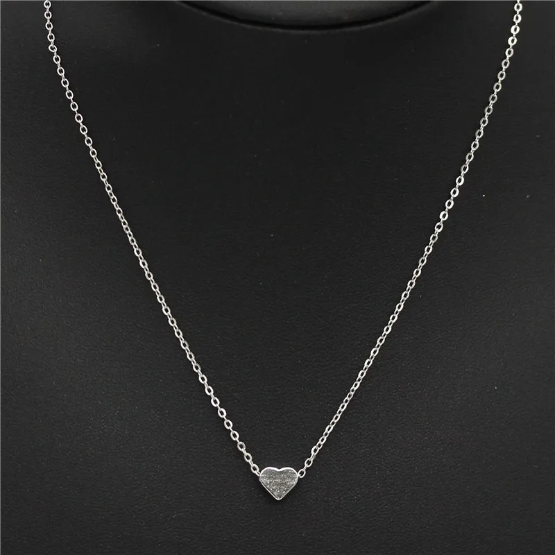 Минималистичные золотые серебряные сердечные колье на цепочке для женщин Новая модная шокер-колье ювелирные изделия в подарок.