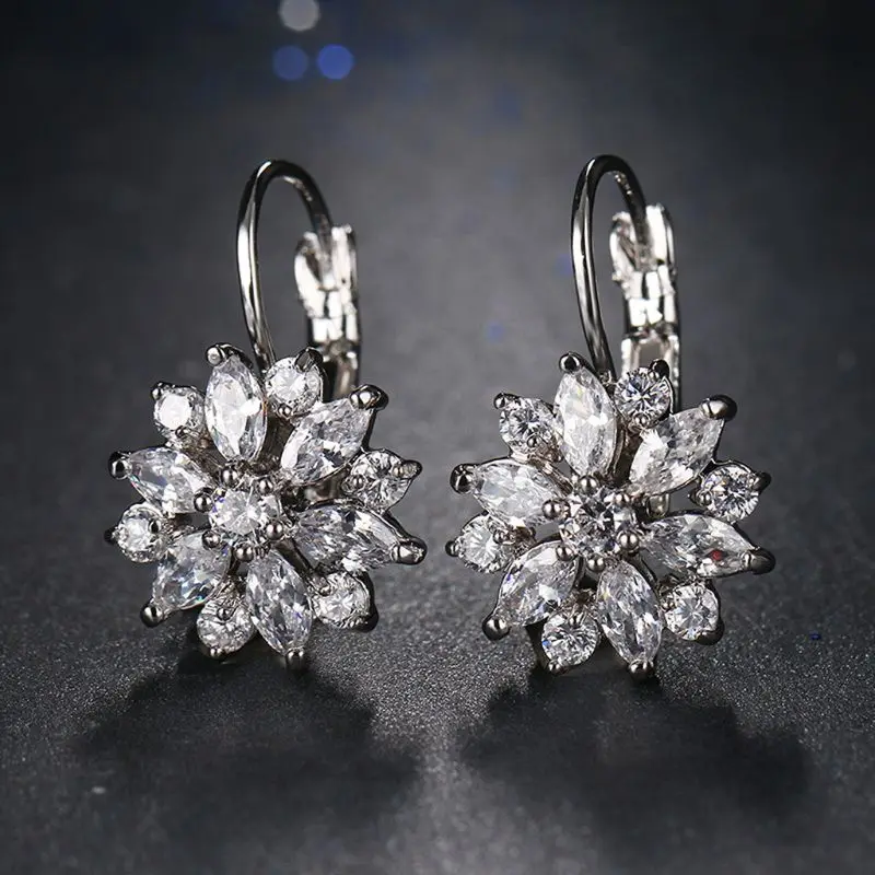 

Romantic Clear Stone Flower Crystals Stud Earrings Women Cubic Zirconia Jewelry