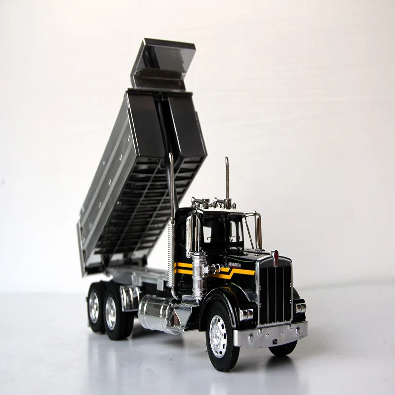 1/32 Реплика классический черный Kenworth сплав модель коллекция украшение литой