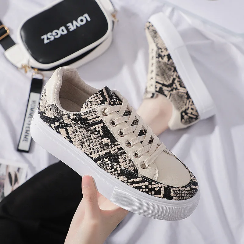 2020 Spring Light Snake Pattern Female Sneakers Summer Lace Up Flat Platform Women Sport Shoes Color Block White For Woman | Обувь