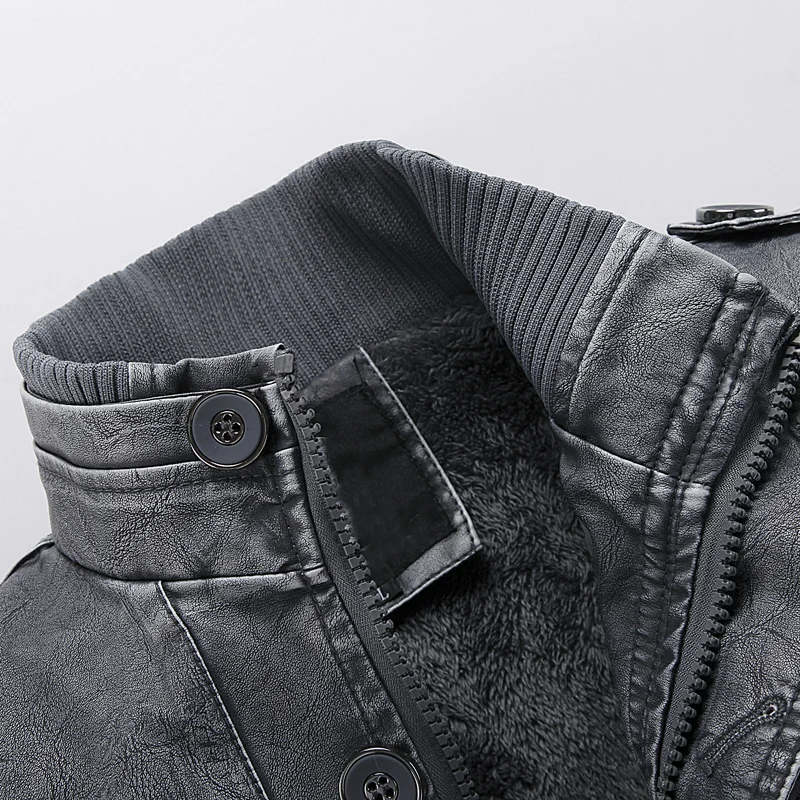

Coats & Jackets